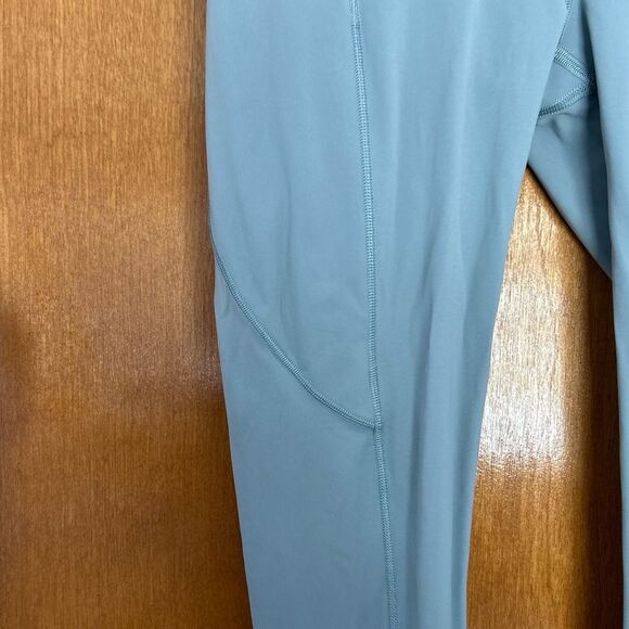 Lululemon Fast Free Tight Leggings 31" Non-Reflective in Blue Cast Size 6 - Picture 3 of 9
